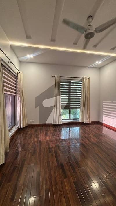 ایف ۔ 11 اسلام آباد میں 4 کمروں کا 1 کنال بالائی پورشن 5.0 لاکھ میں کرایہ پر دستیاب ہے۔