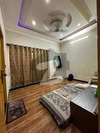 سوان گارڈن ۔ بلاک ایچ سوان گارڈن,اسلام آباد میں 4 کمروں کا 7 مرلہ مکان 2.7 کروڑ میں برائے فروخت۔