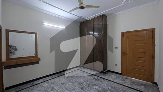 ائیرپورٹ ہاؤسنگ سوسائٹی - سیکٹر 4 ائیرپورٹ ہاؤسنگ سوسائٹی,راولپنڈی میں 4 کمروں کا 5 مرلہ مکان 1.65 کروڑ میں برائے فروخت۔