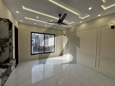 1 Kanal House For Rent