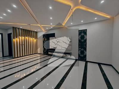 10 Marla ideal house