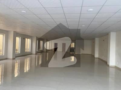 1 Kanal Beautiful Building For Rent