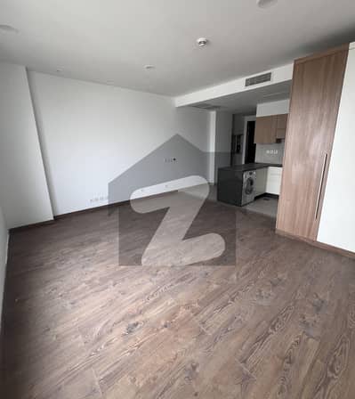 پینٹا سکوائر بائے ڈی ایچ اے لاهور ڈی ایچ اے فیز 5,ڈیفنس (ڈی ایچ اے),لاہور میں 1 کمرے کا 2 مرلہ فلیٹ 1.2 لاکھ میں کرایہ پر دستیاب ہے۔