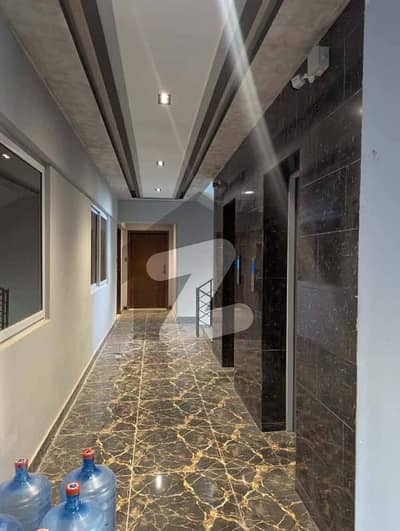 ڈی ایچ اے فیز 8 ڈی ایچ اے ڈیفینس,کراچی میں 3 کمروں کا 9 مرلہ فلیٹ 1.75 لاکھ میں کرایہ پر دستیاب ہے۔