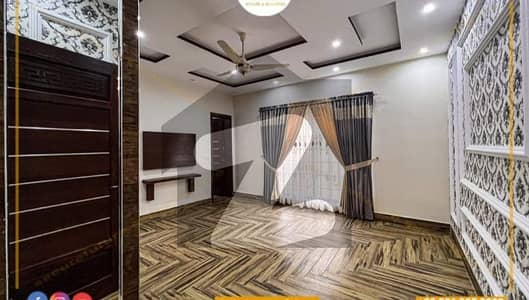 1 Kanal Ideal House Is For Rent