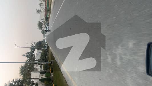 DHA PHASE 8 IVY GAREEN Z2.73 NO PLOT 4 MARLA COMMERCIAL AVAILABLE FOR SALE