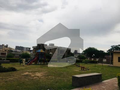 PRIME LOCATION 20 MARLA PLOT FOR SALE