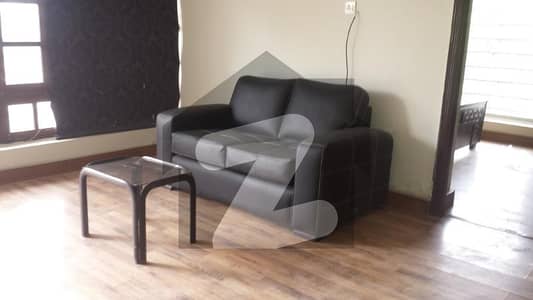 ROOM FOR RENT IN E-7