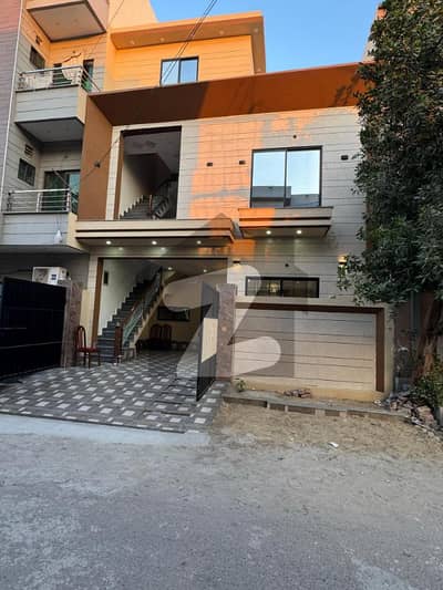 HOT LOCATED 5 MARLA BRAND NEW HOUSE