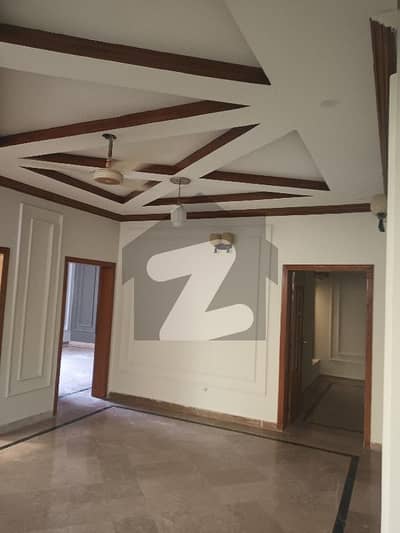 for commercial and family 10 Marla Double story 5 bedroom attach washroom drawing big size drawing room launch kitchen car parking gas and electricity metres house available for rent demand 250000