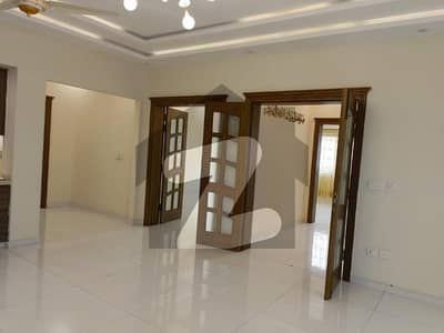 20 Marla Upper Portion Phase 3  Like Brand New