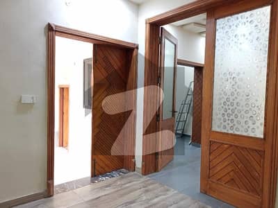 واپڈا سٹی ۔ بلاک ایل واپڈا سٹی,فیصل آباد میں 3 کمروں کا 5 مرلہ مکان 65.0 ہزار میں کرایہ پر دستیاب ہے۔