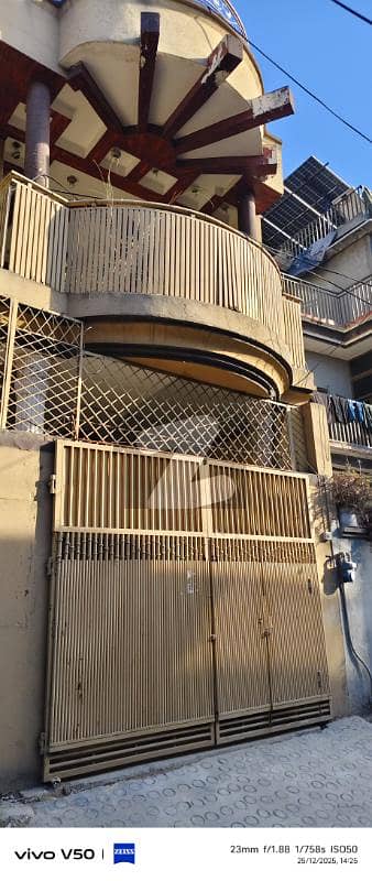 رینج روڈ راولپنڈی میں 8 کمروں کا 7 مرلہ مکان 3.5 کروڑ میں برائے فروخت۔