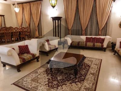 ڈی ایچ اے فیز 1 ڈی ایچ اے ڈیفینس,کراچی میں 9 کمروں کا 4 کنال مکان 22.0 لاکھ میں کرایہ پر دستیاب ہے۔