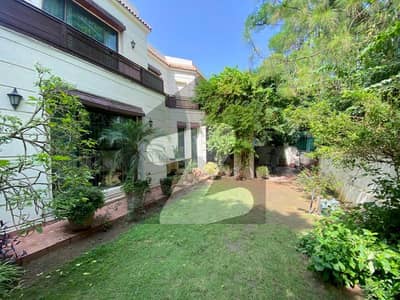 F7 600 Square Yead Fully Furnished House 6Bedrooms with Attached Bathroom Drawing and Dining TV Lounge Kitchen