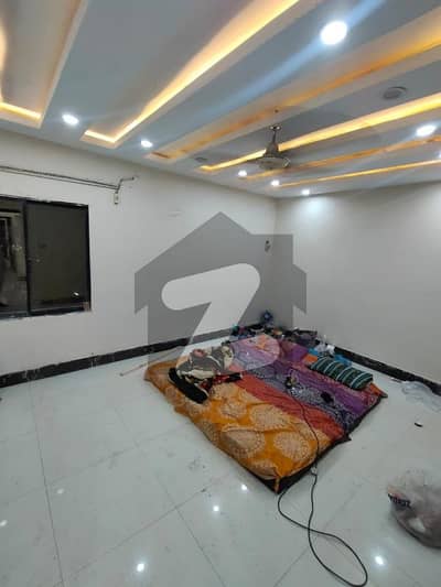 4Bed Lounge 2nd Floor Flat Available for rent at Gulshan e Iqbal 4Bed Lounge 2nd Floor Flat Available for rent at Gulshan e Iqbal