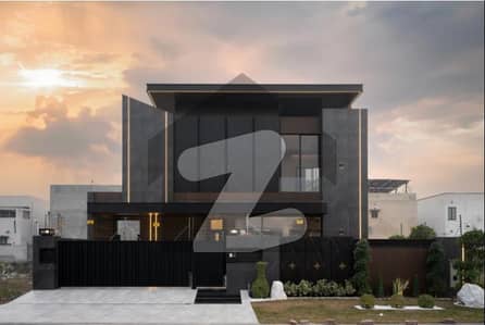 ڈی ایچ اے فیز 7 - بلاک زیڈ ڈی ایچ اے فیز 7,ڈیفنس (ڈی ایچ اے),لاہور میں 5 کمروں کا 1 کنال مکان 6.74 کروڑ میں برائے فروخت۔