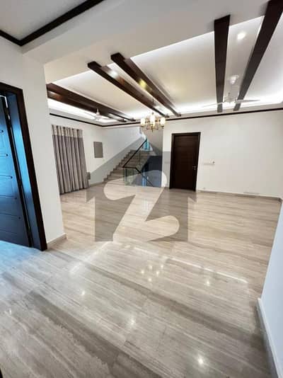 F8 622 Square Yead House 5 Bedrooms with Attached Bathroom Drawing and Dining TV Lounge Sarvant Quarters Kitchen