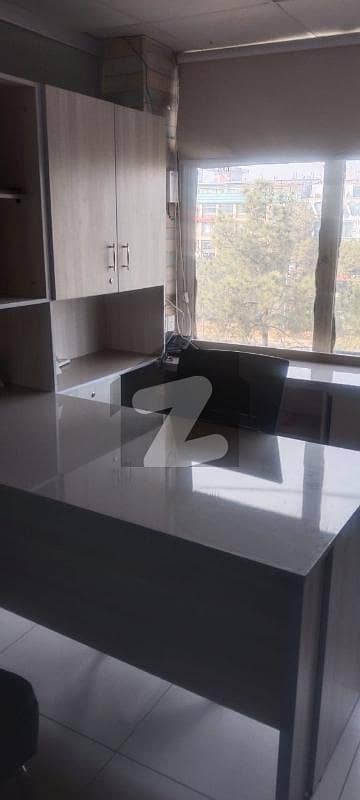 Jinnah Evenue Marghal Facing Office Available For Rent