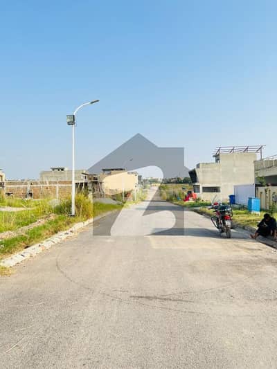 I Am Selling 7 Marla Corner Residential Plot In Block C,Gulberg Residencia Islamabad