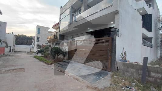 10 Marla lower portion Available For Rent bani gala Islamabad