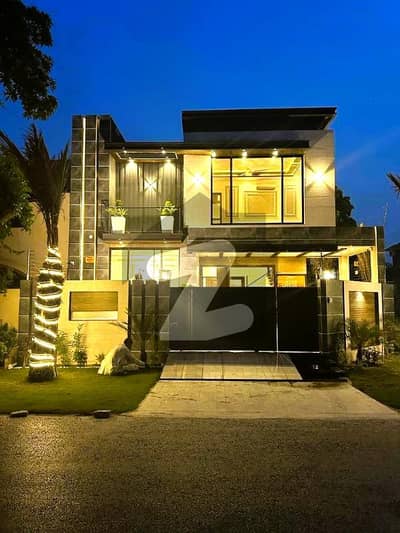 Rare Option: 6.5 Marla Corner Bungalow In DHA