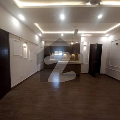 ڈی ایچ اے فیز 8 ڈی ایچ اے ڈیفینس,کراچی میں 3 کمروں کا 1 کنال زیریں پورشن 2.6 لاکھ میں کرایہ پر دستیاب ہے۔