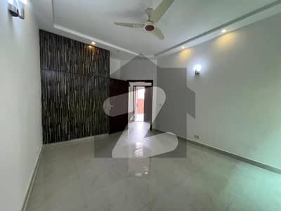 04 Marla Flat With 2 Bedrooms Available For Rent At Lake City Meadows