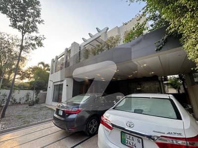 TOP LOCATION OF DHA 5, BEST SEMI-USED HOUSE WITH ZERO WORKING, JUST GET IT AND MAKE THE TRANSFER