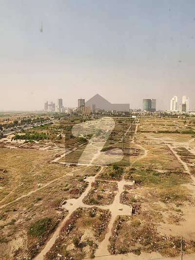 کلفٹن ۔ بلاک 4 کلفٹن,کراچی میں 6 مرلہ دفتر 3.5 کروڑ میں برائے فروخت۔