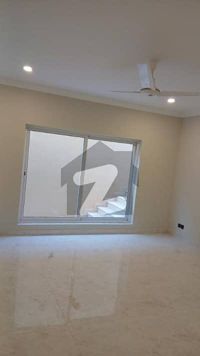 ڈی ۔ 12/2 ڈی ۔ 12,اسلام آباد میں 3 کمروں کا 1 کنال زیریں پورشن 2.0 لاکھ میں کرایہ پر دستیاب ہے۔