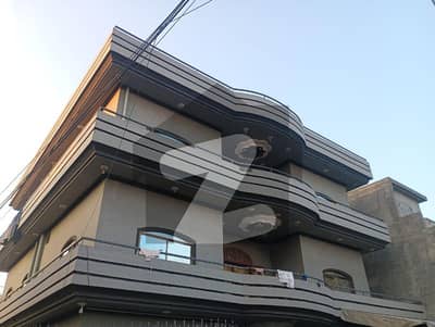 کالا گجراں جہلم میں 11 کمروں کا 15 مرلہ مکان 3.4 کروڑ میں برائے فروخت۔