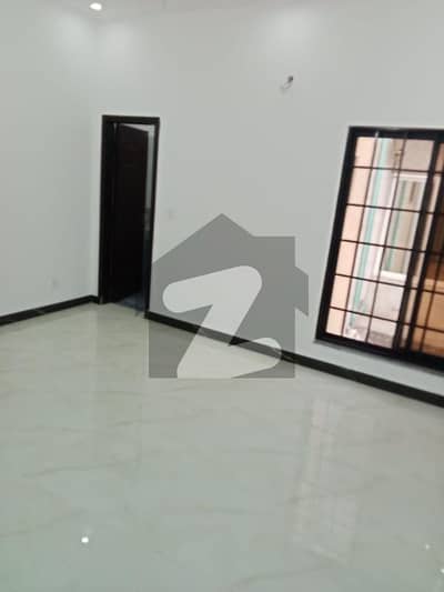 ایڈن ریزیڈینشیا ایڈن,لاہور میں 3 کمروں کا 3 مرلہ مکان 1.4 کروڑ میں برائے فروخت۔