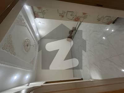 سبزہ زار سکیم لاہور میں 3 کمروں کا 3 مرلہ مکان 1.25 کروڑ میں برائے فروخت۔