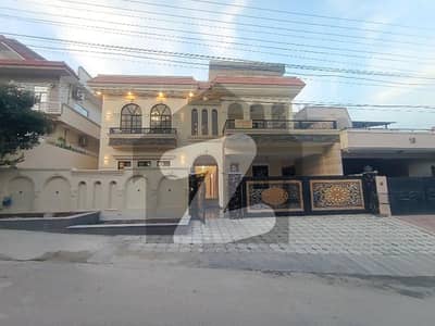 DOUBLE STOREY BRIND NEW HOUSE FOR SALE IN SOAN GARDEN ISLAMABAD