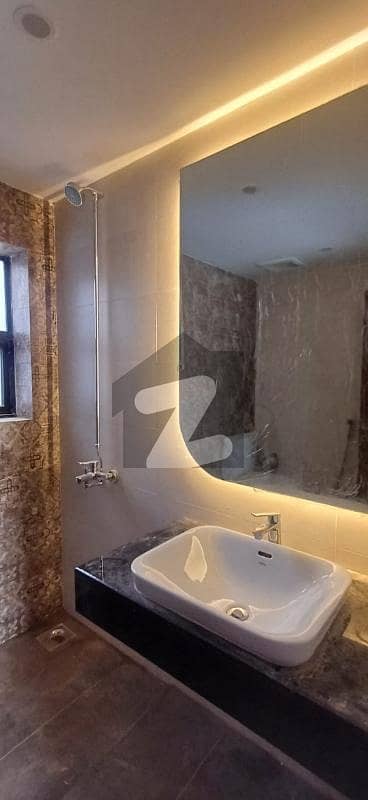 عمار کینیان ویوز - میریڈیئن بلاک عمارکینیان ویوز,اسلام آباد میں 3 کمروں کا 14 مرلہ بالائی پورشن 1.0 لاکھ میں کرایہ پر دستیاب ہے۔