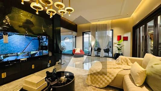 ڈی ایچ اے فیز 6 ڈیفنس (ڈی ایچ اے),لاہور میں 5 کمروں کا 1 کنال مکان 8.1 کروڑ میں برائے فروخت۔