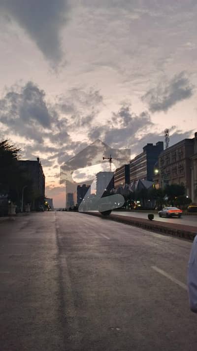 لکسس مال اینڈ ریزیڈینسی گلبرگ گرینز ۔ بلاک بی,گلبرگ گرینز,گلبرگ,اسلام آباد میں 1 کمرے کا 4 مرلہ فلیٹ 55.0 ہزار میں کرایہ پر دستیاب ہے۔