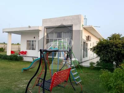 ملٹی ریزیڈنشیا اینڈ آرچرڈز اسلام آباد میں 2 کمروں کا 5 کنال فارم ہاؤس 4.75 کروڑ میں برائے فروخت۔