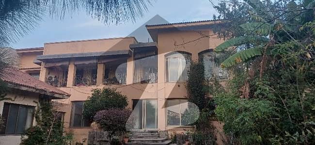 BANI GALA 5 KANAL LIVEABLE CORNER HOUSE FOR SALE