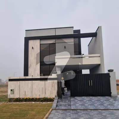 پیراگون سٹی لاہور میں 5 کمروں کا 10 مرلہ مکان 3.6 کروڑ میں برائے فروخت۔