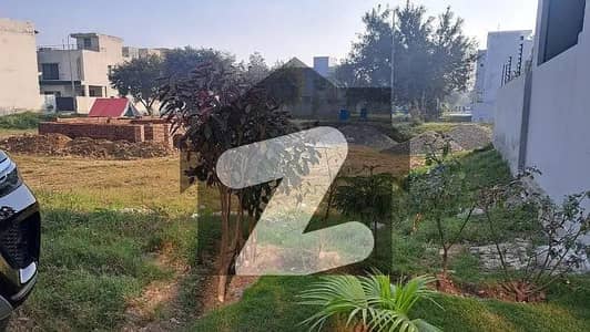 5 Marla Top Location Plot No- 767 Block B Phase 9 Town DHA Lahore For Urgent Sale