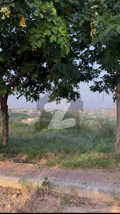 بحریہ گارڈن سٹی - زون 4 بحریہ گارڈن سٹی,بحریہ ٹاؤن,اسلام آباد میں 2 کنال رہائشی پلاٹ 7.0 کروڑ میں برائے فروخت۔