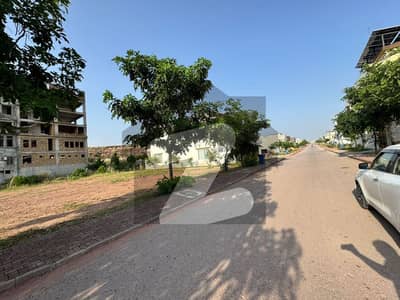 10 marla plot available for sale urgently