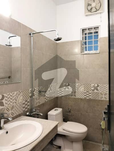 جی ۔ 14 اسلام آباد میں 6 کمروں کا 10 مرلہ مکان 9.8 کروڑ میں برائے فروخت۔