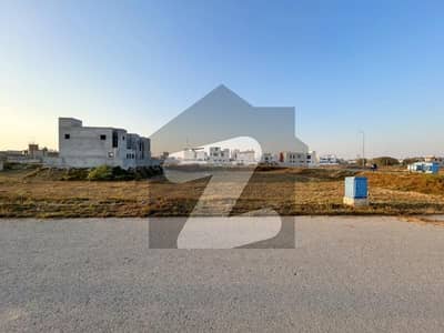 1 Kanal 32sqft Lavish Location Residential Plot No 752/1 For Sale In Dha Phase 5 M Block Lahore