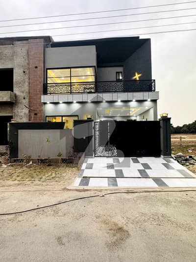 Centrally Located Prime Location House For sale In Buch Villas Phase 2 - Manik Block Available