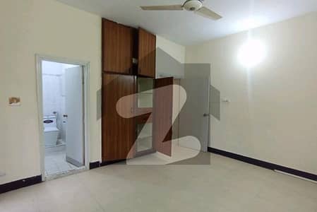 آئی ۔ 8/3 آئی ۔ 8,اسلام آباد میں 6 کمروں کا 14 مرلہ مکان 20.0 کروڑ میں برائے فروخت۔