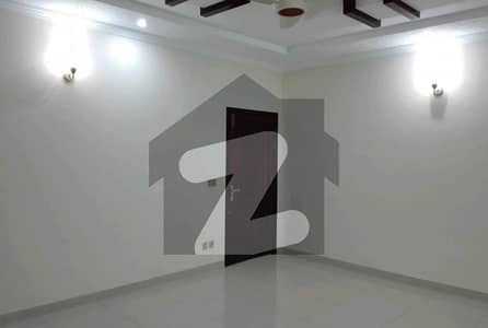 آئی ۔ 8/3 آئی ۔ 8,اسلام آباد میں 7 کمروں کا 12 مرلہ مکان 15.25 کروڑ میں برائے فروخت۔