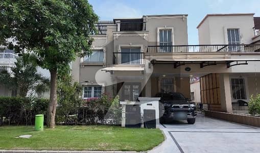 ڈیفینس رایا ڈی ایچ اے ڈیفینس,لاہور میں 4 کمروں کا 14 مرلہ مکان 8.5 کروڑ میں برائے فروخت۔